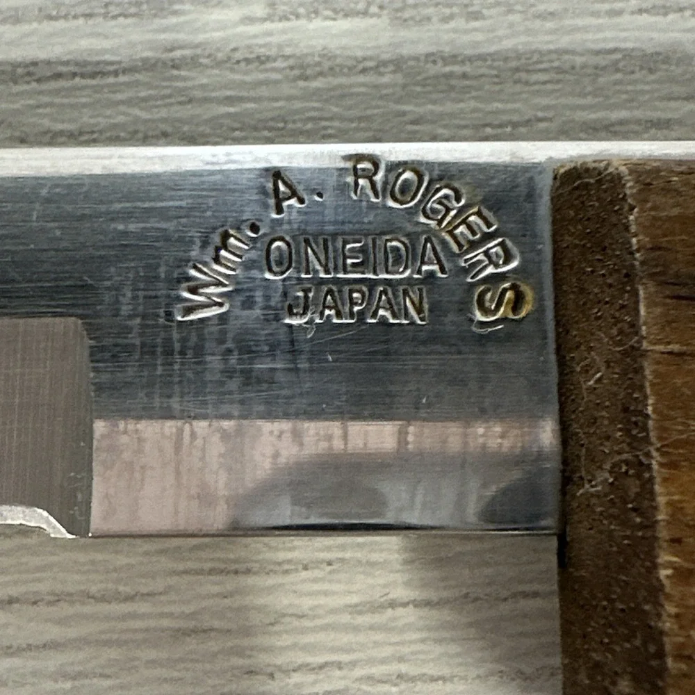 ONEIDA Wm A Rogers 9